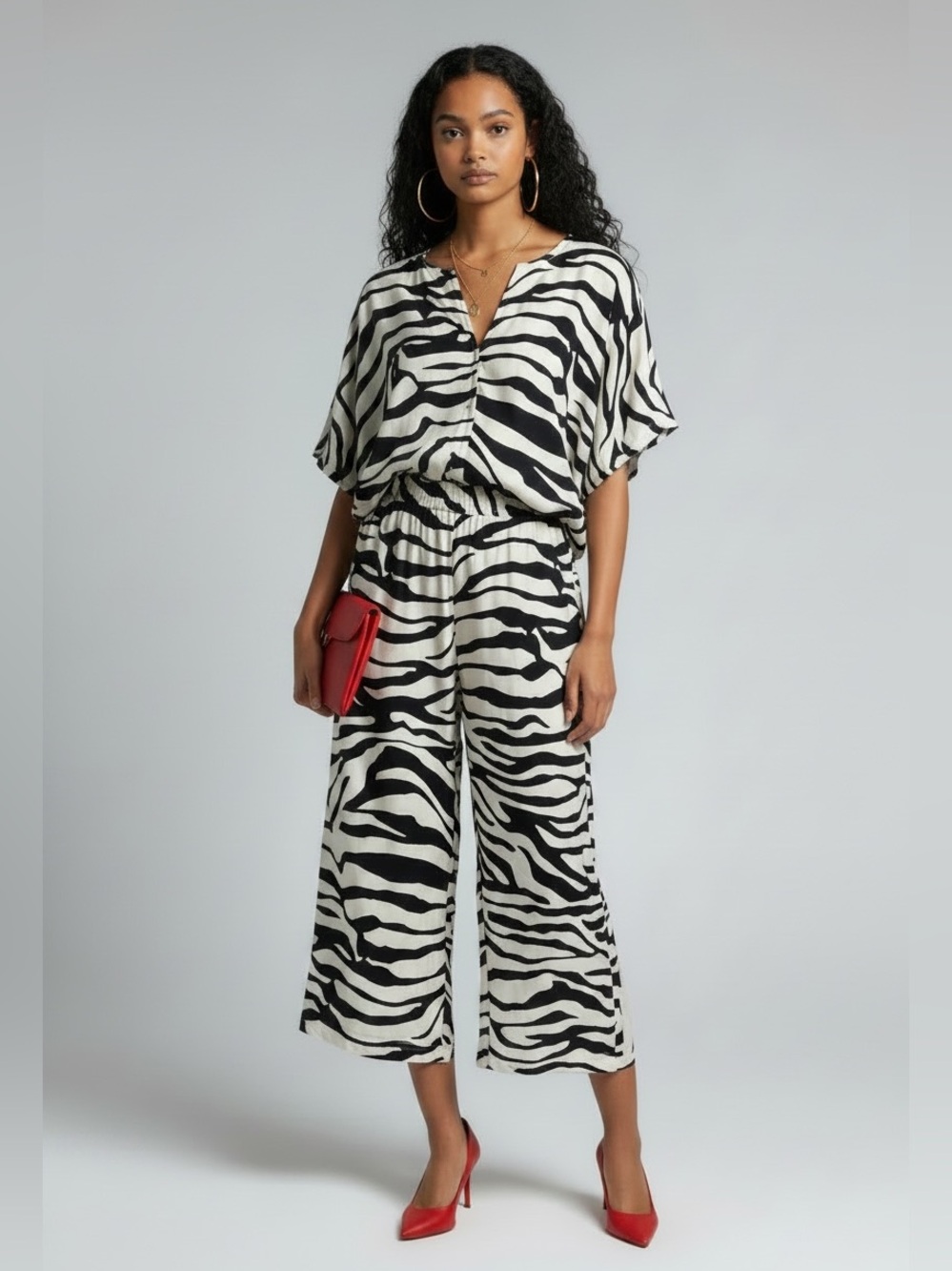 NWOT Zebra Print Crop Pant Set Black & White - Picture 3 of 10